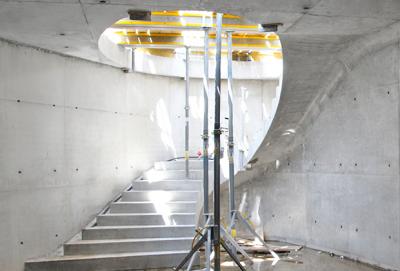 Sichtbeton-Wendeltreppe