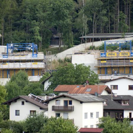 Amras motorway enclosure