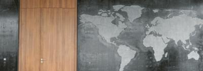 Wand Sichtbeton Weltkarte Zott