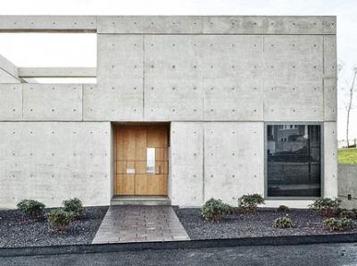 Elukondlike ja kaubanduslike kõrghoonete ehitamine