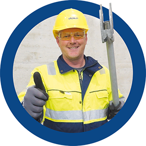 Formwork Instructor Thumbs Up