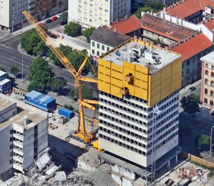 Vízművek épületének bontása