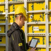 So službou Concremote máte jedinečnú možnosť, aby bol Váš stavebný projekt maximálne dokonale naplánovaný. Zákazníci majú prístup k svojim aktuálnym dátam z akéhokoľvek miesta v akomkoľvek čase. Na základe online údajov možno vyvodiť presné závery, a tak v správnom čase urobiť potrebné stavebné opatrenia.   
<br />

<br />
Foto: Concremote.jpg
<br />
Copyright: Doka
<br />
