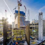 Die innerstädtische Lage der Baustelle sowie die Geometrie des Kerns stellten besondere Herausforderungen bei diesem Projekt dar. Copyright: HB Reavis Poland